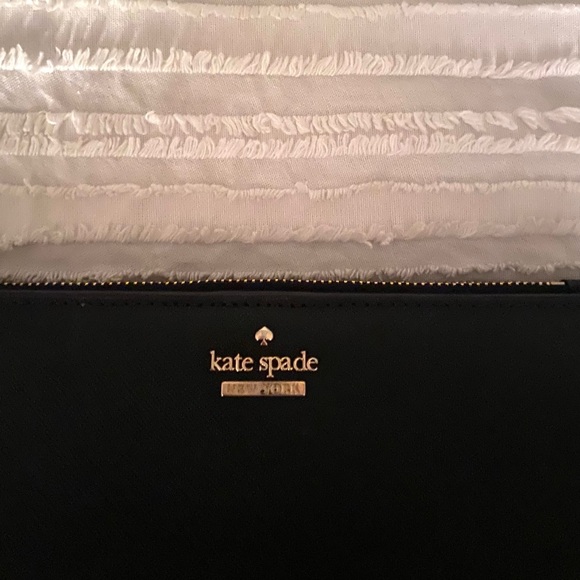Kate Spade wallet/wristlet - Picture 2 of 5